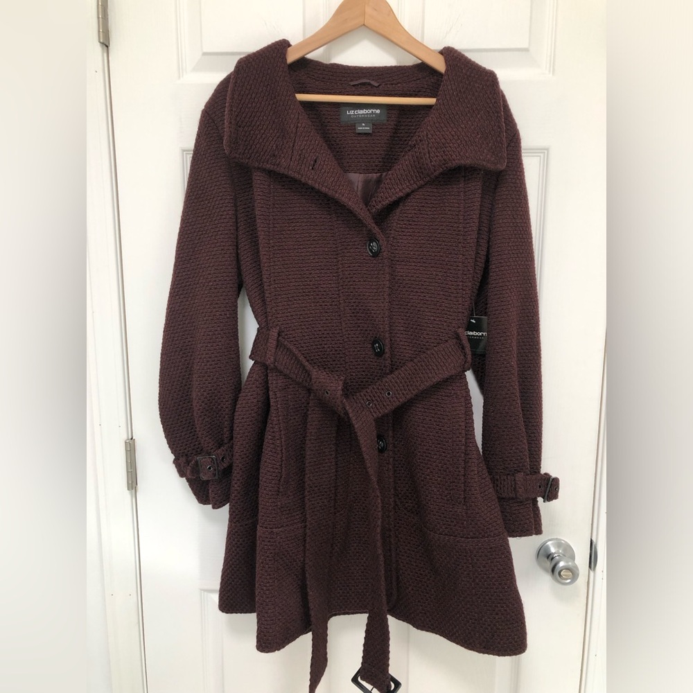 Liz Claiborne Outerwear NWT Burgundy Trench Coat Size XL Belt Woman Button up